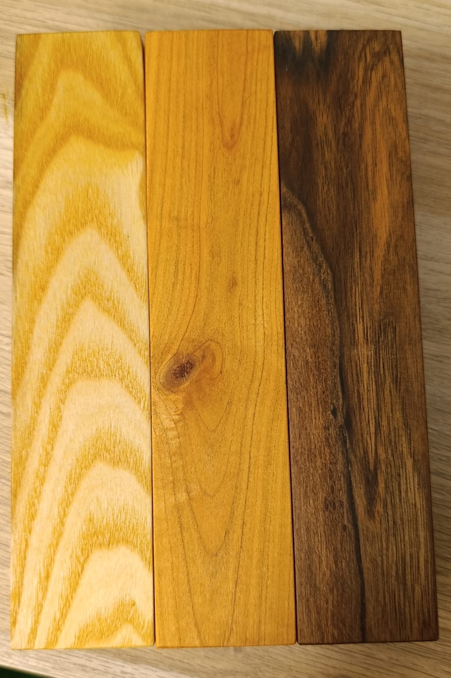 solná led lampa dřevo ořech třešeň dub himalajská sůl